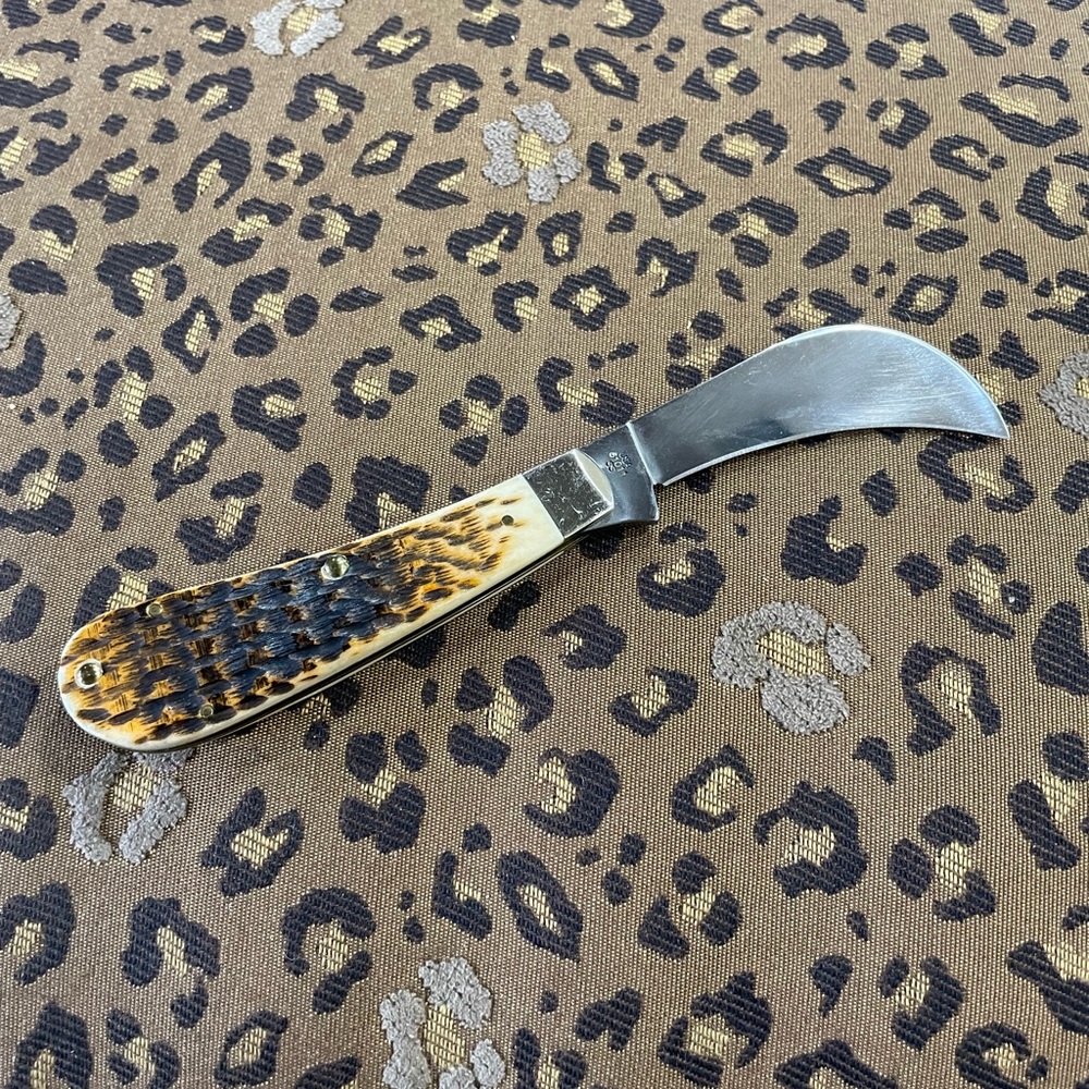 Case pruning knife 
Called a Hawkbill in the old days